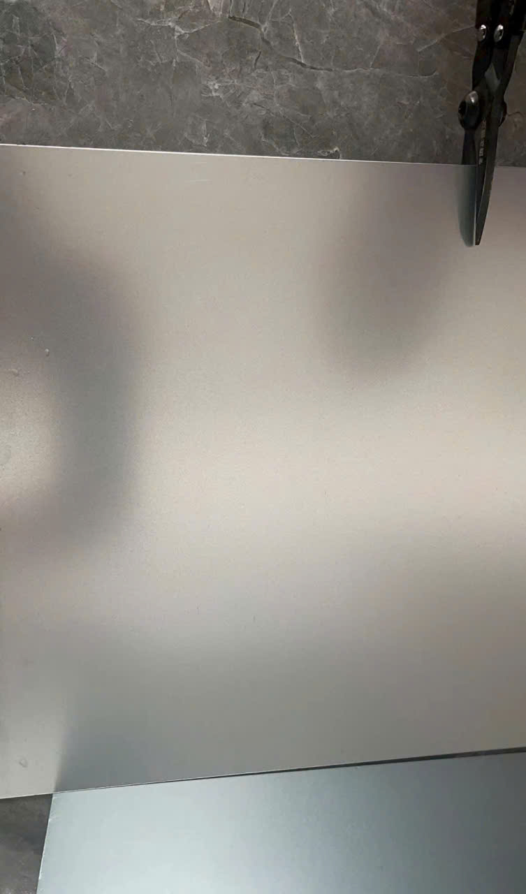 Vỏ thiết bị bán dẫn & SMT: chỉ một dao động rất nhỏ của vật liệu cũng gây lỗi rất lớn