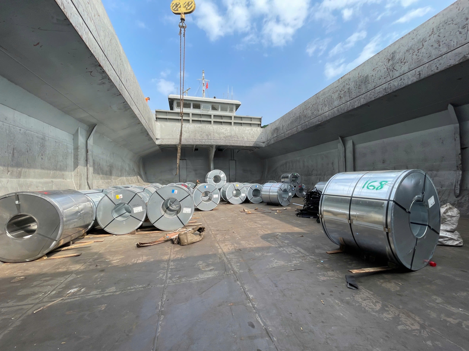 Khi nào KHÔNG nên mua thép SPFH440? 7 trường hợp cần tránh để không trả giá trong quá trình sản xuất