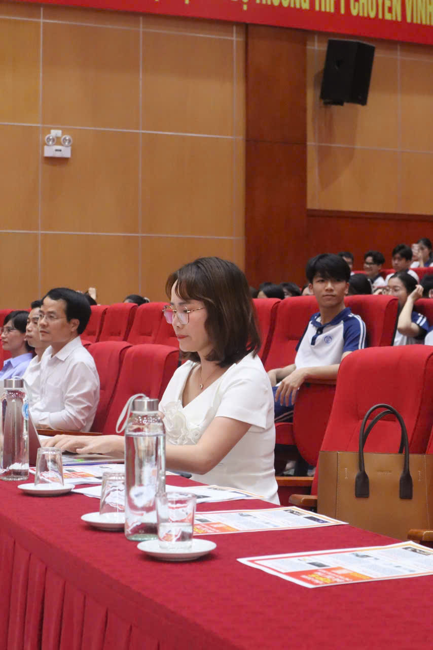 Đài Tín vinh dự đón nhận Bằng khen của Chủ tịch UBND tỉnh Vĩnh Phúc – Dấu ấn của niềm tin và uy tín