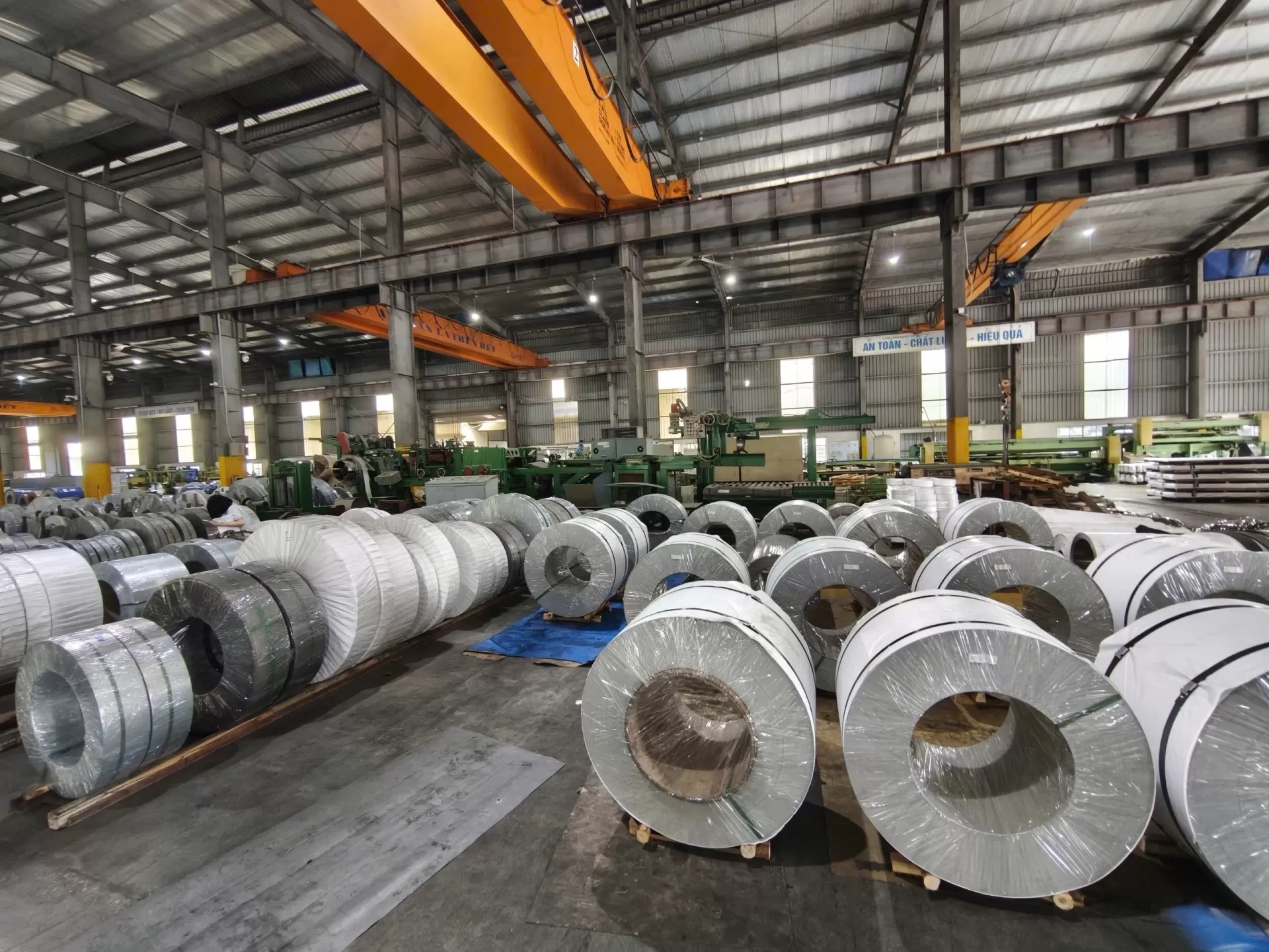 Báo giá thép thấp hơn, vì sao nhà máy vẫn có thể tốn nhiều hơn?